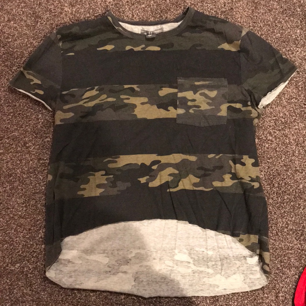 Camo High Low T-shirt